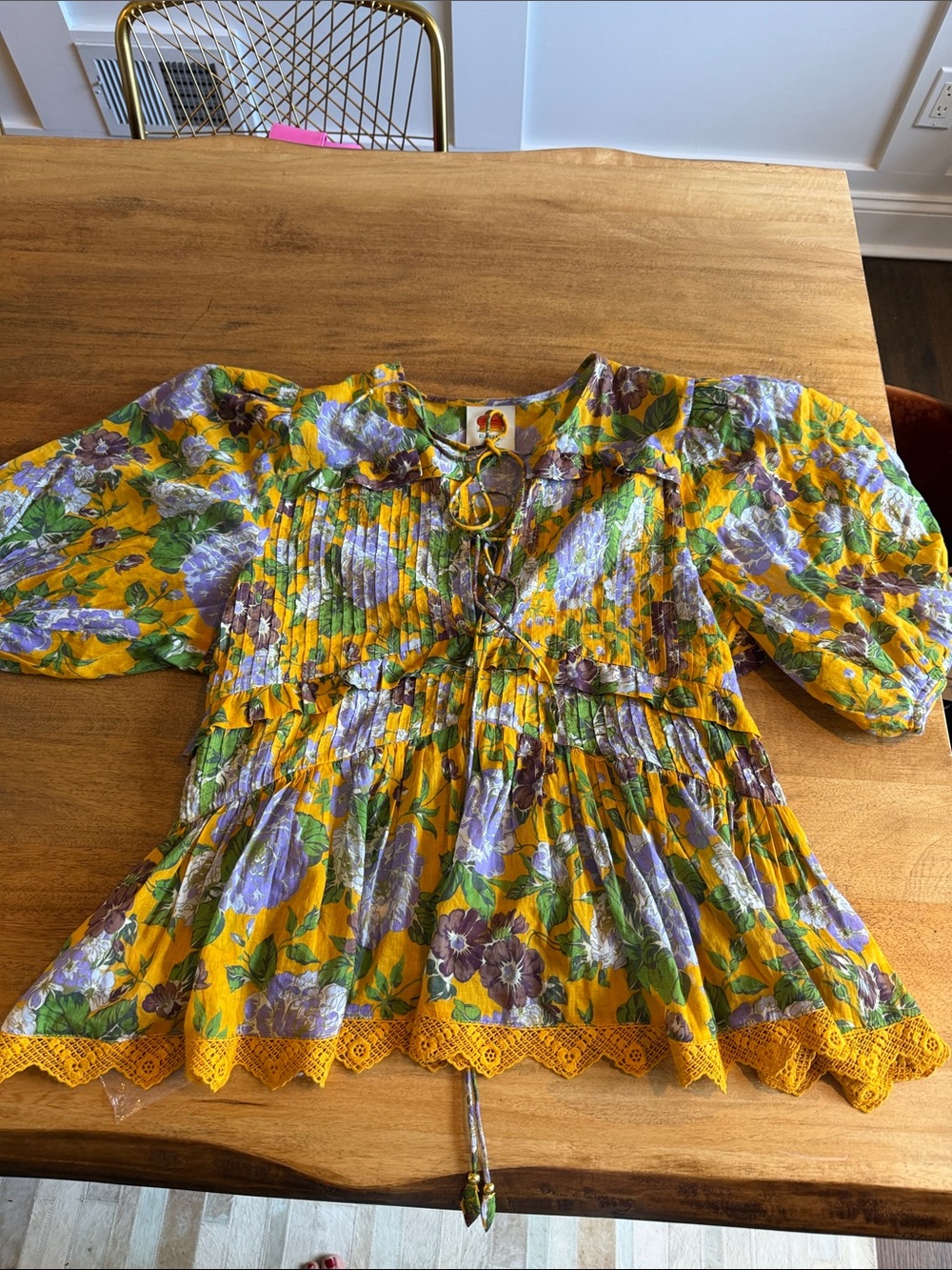 Farm Rio women's Floral Peasant Top - Yellow & Purple. Size XL.